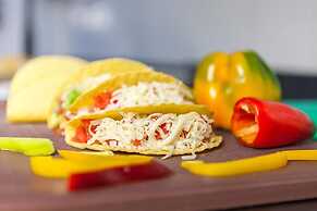 Iz Flower Side Beach Hotel - All Inclusive