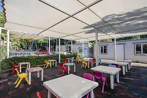 Iz Flower Side Beach Hotel - All Inclusive