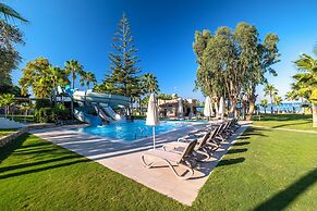 Iz Flower Side Beach Hotel - All Inclusive