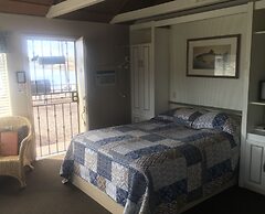 Rainbow's End Resort on Rainbow Lake