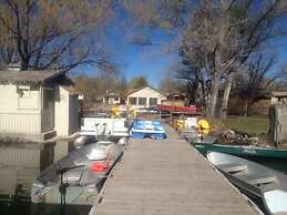 Rainbow's End Resort on Rainbow Lake