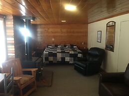 Rainbow's End Resort on Rainbow Lake