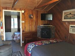 Rainbow's End Resort on Rainbow Lake