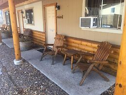 Rainbow's End Resort on Rainbow Lake