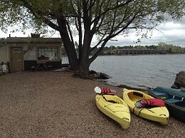 Rainbow's End Resort on Rainbow Lake