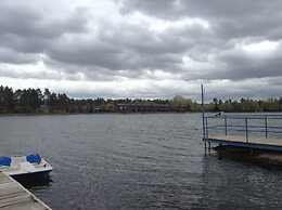 Rainbow's End Resort on Rainbow Lake