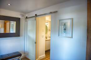 The Francis Boutique Inn