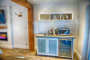 The Francis Boutique Inn