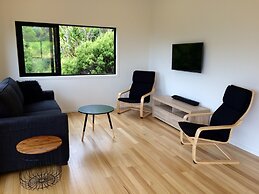 Ocean Cliff Court