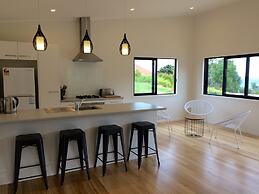 Ocean Cliff Court