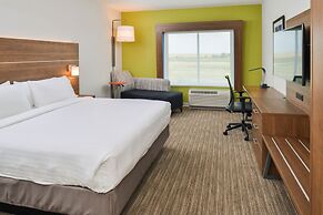 Holiday Inn Express & Suites Chadron by IHG