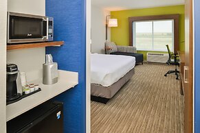 Holiday Inn Express & Suites Chadron by IHG