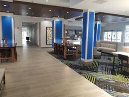 Holiday Inn Express & Suites Fort Mill by IHG