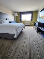 Holiday Inn Express & Suites Camas - Vancouver by IHG