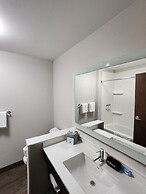 Holiday Inn Express & Suites Camas - Vancouver by IHG