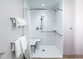 Holiday Inn Express & Suites Chanute by IHG