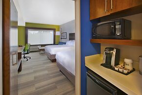 Holiday Inn Express & Suites South Hill by IHG