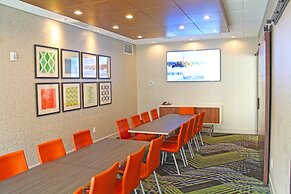 Holiday Inn Express & Suites St. Louis South - I-55 by IHG