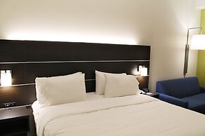 Holiday Inn Express & Suites St. Louis South - I-55 by IHG