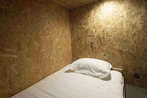 Kawaramachi Dormitory - Hostel