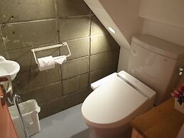 Kawaramachi Dormitory - Hostel