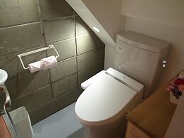 Kawaramachi Dormitory - Hostel