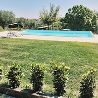 Angelucci Agriturismo con Camere e Agri Camping