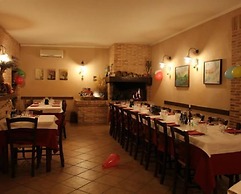 Angelucci Agriturismo con Camere e Agri Camping