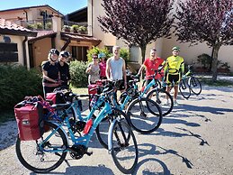 Angelucci Agriturismo con Camere e Agri Camping