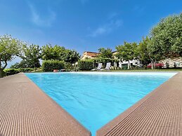 Angelucci Agriturismo con Camere e Agri Camping