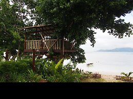 La Digue Luxury Beach Bungalow Spa & Gym
