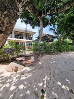 La Digue Luxury Beach Bungalow Spa & Gym