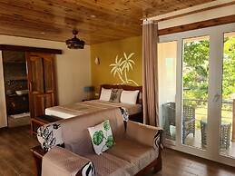 La Digue Luxury Beach Bungalow Spa & Gym