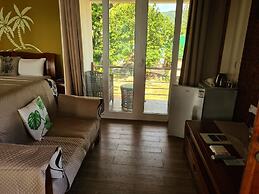 La Digue Luxury Beach Bungalow Spa & Gym