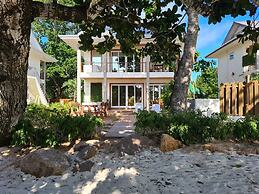 La Digue Luxury Beach Bungalow Spa & Gym