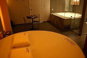 Bangalô Motel - Adults Only