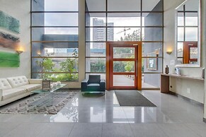 Altos Alameda apartments