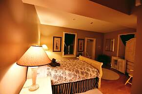 The Burleigh Falls Inn & Suites