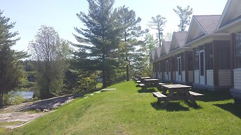 The Burleigh Falls Inn & Suites