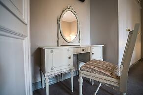 Karolineburg Manor House Hotel