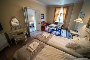 Karolineburg Manor House Hotel