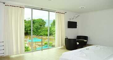 Hotel La Cascada Cristalina