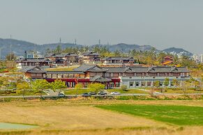 Hanok Hotel Youngsanjae