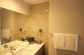 Quintessa Hotel Osaka Bay