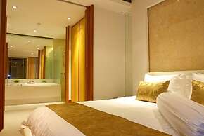 The Pearl of Naithon