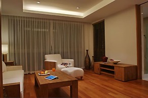 The Pearl of Naithon