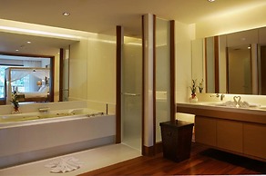 The Pearl of Naithon