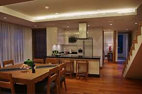 The Pearl of Naithon