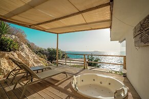 Mandalina Luxury Suites