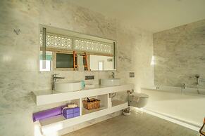 Mandalina Luxury Suites